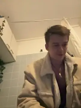 Toyjungee online show from 11/09/25, 12:53