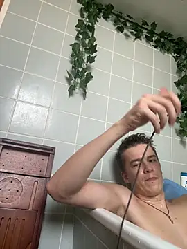 Toyjungee online show from 11/10/25, 02:27