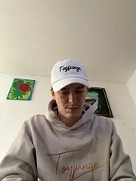 Toyjungee online show from 11/22/25, 01:21