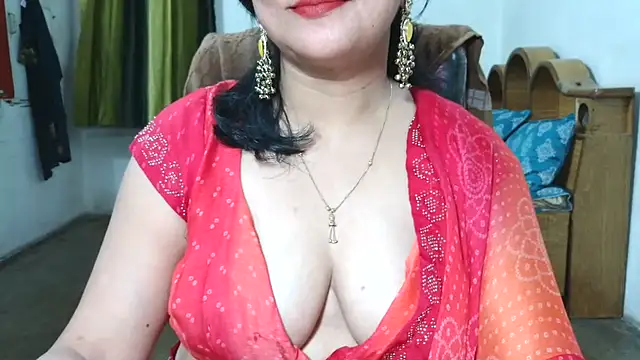 Snapshot of Cute_Mahi22 chatting on 07/07/26, 06:23 Cute Mahi22 online show from 07/07/26, 06:23