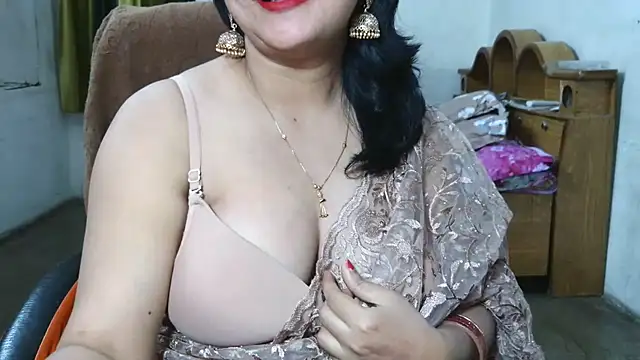 Snapshot of Cute_Mahi22 chatting on 07/12/26, 07:10 Cute Mahi22 online show from 07/12/26, 07:10