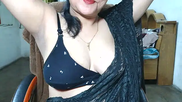 Snapshot of Cute_Mahi22 chatting on 07/20/26, 07:05 Cute Mahi22 online show from 07/20/26, 07:05
