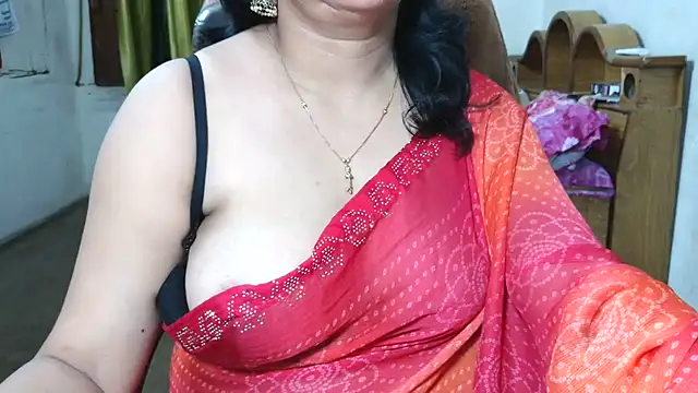 Snapshot of Cute_Mahi22 chatting on 07/28/26, 06:07 Cute Mahi22 online show from 07/28/26, 06:07