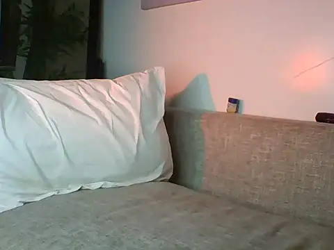 Snapshot of tashwaa chatting on 02/17/26, 03:47 tashwaa online show from 02/17/26, 03:47