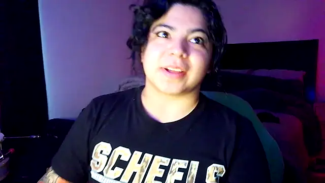 kimmiakiss22 online show from 11/29/25, 10:02