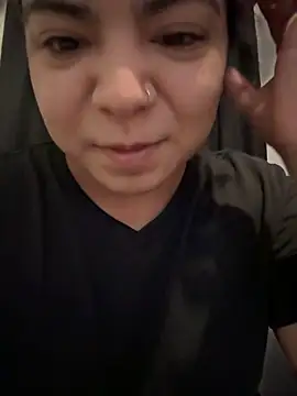 kimmiakiss22 online show from 12/03/25, 07:45