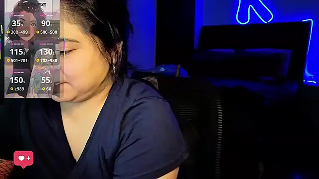 kimmiakiss22 online show from 06/25/26, 05:12