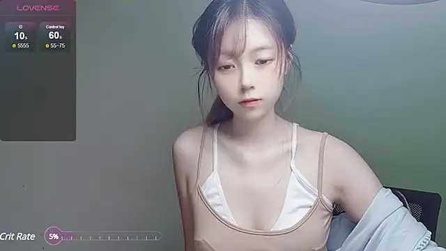 Snapshot of VaerySaenz chatting on 12/15/24, 12:40 VaerySaenz online show from 12/15/24, 12:40