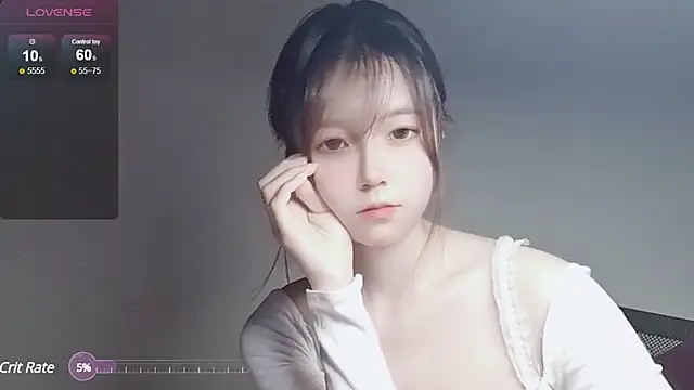 Snapshot of VaerySaenz chatting on 12/25/24, 01:41 VaerySaenz online show from 12/25/24, 01:41