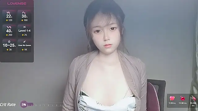 Snapshot of VaerySaenz chatting on 01/10/25, 10:28 VaerySaenz online show from 01/10/25, 10:28