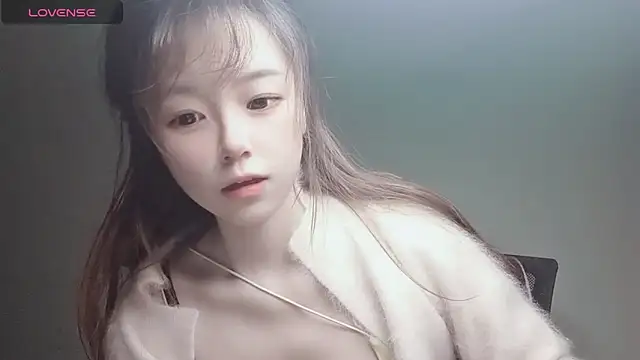 Snapshot of VaerySaenz chatting on 01/26/25, 11:39 VaerySaenz online show from 01/26/25, 11:39