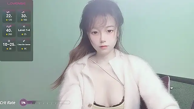 Snapshot of VaerySaenz chatting on 01/27/25, 02:42 VaerySaenz online show from 01/27/25, 02:42