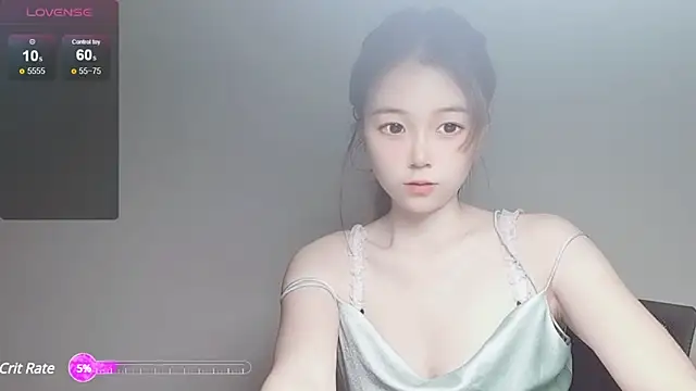 Snapshot of VaerySaenz chatting on 02/06/25, 01:38 VaerySaenz online show from 02/06/25, 01:38