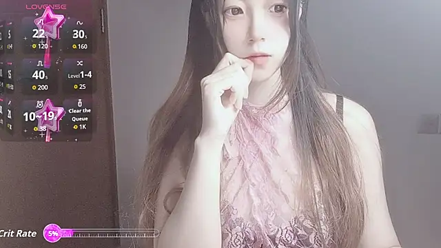 Snapshot of VaerySaenz chatting on 09/27/25, 08:08 VaerySaenz online show from 09/27/25, 08:08