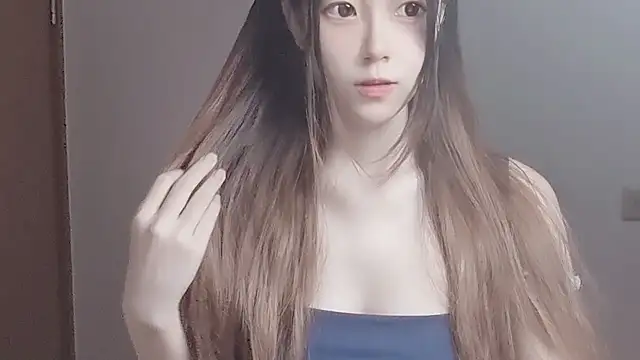 Snapshot of VaerySaenz chatting on 09/30/25, 05:12 VaerySaenz online show from 09/30/25, 05:12