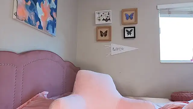 highly inappropriate online show from 06/15/26, 02:30