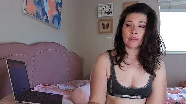 highly inappropriate online show from 06/16/26, 02:30