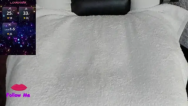 natasha logan  online show from 02/24/25, 04:05