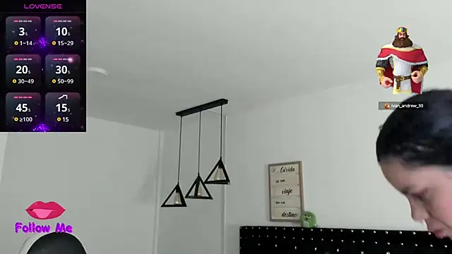 natasha logan  online show from 03/04/25, 04:06