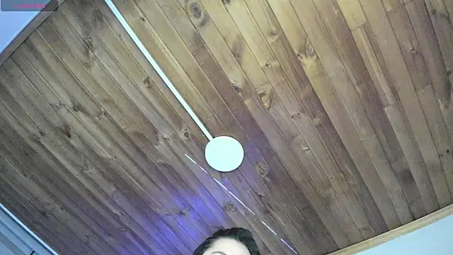 natasha logan  online show from 10/10/25, 04:00