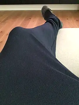 Snapshot of Fellix chatting on 02/11/25, 10:15 Fellix online show from 02/11/25, 10:15