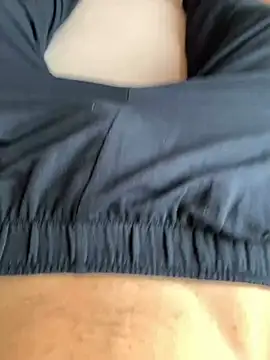 Snapshot of Fellix chatting on 02/25/25, 11:52 Fellix online show from 02/25/25, 11:52