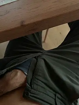 Snapshot of Fellix chatting on 02/27/25, 05:04 Fellix online show from 02/27/25, 05:04