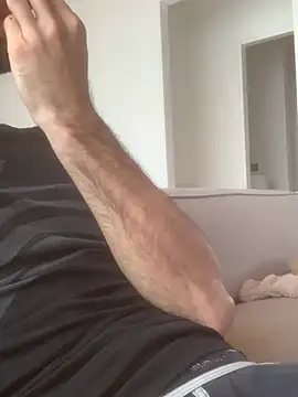 Snapshot of Fellix chatting on 02/28/25, 11:47 Fellix online show from 02/28/25, 11:47