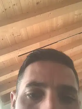 Snapshot of Fellix chatting on 03/17/25, 11:42 Fellix online show from 03/17/25, 11:42