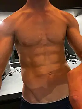 Snapshot of Fellix chatting on 09/15/25, 05:24 Fellix online show from 09/15/25, 05:24