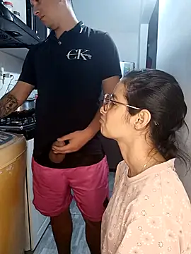 Snapshot of catire2323 chatting on 01/15/26, 02:27 catire2323 online show from 01/15/26, 02:27