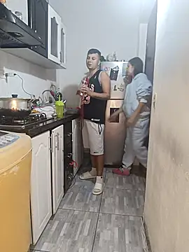 Snapshot of catire2323 chatting on 03/08/26, 01:14 catire2323 online show from 03/08/26, 01:14