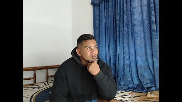 Snapshot of lover_1994 chatting on 02/12/25, 05:05 lover 1994 online show from 02/12/25, 05:05