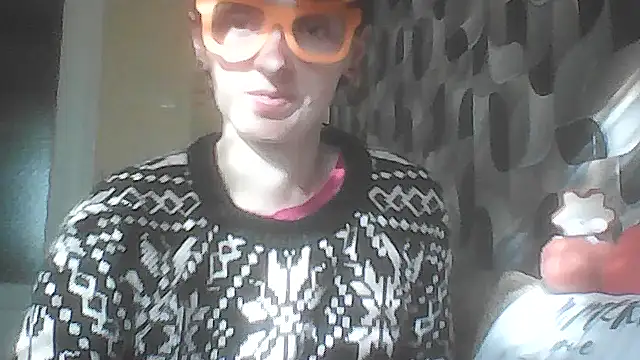 TayanaJons online show from 10/31/25, 08:04