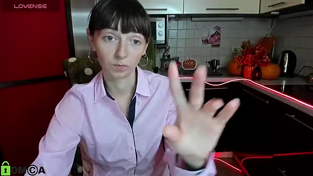 TayanaJons online show from 11/05/25, 07:52