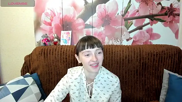 TayanaJons online show from 06/15/26, 07:10
