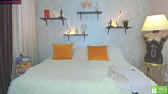 Snapshot of StripBianka chatting on 01/24/25, 06:35 StripBianka online show from 01/24/25, 06:35