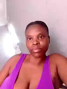 Snapshot of BustyWendy chatting on 11/03/25, 12:39 BustyWendy online show from 11/03/25, 12:39