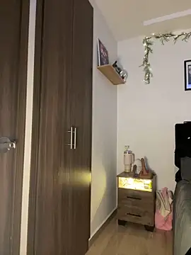 Snapshot of crystal_bunny7 chatting on 01/25/25, 03:09 crystal bunny7 online show from 01/25/25, 03:09