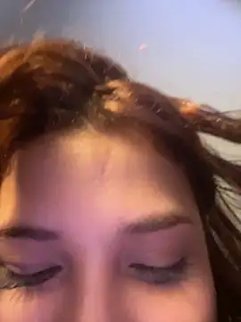 Snapshot of crystal_bunny7 chatting on 02/06/25, 12:11 crystal bunny7 online show from 02/06/25, 12:11