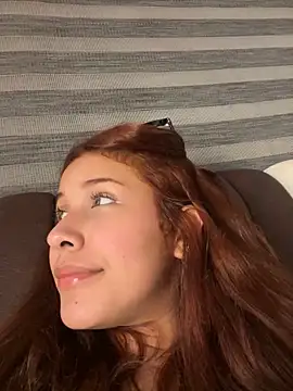 Snapshot of crystal_bunny7 chatting on 02/22/25, 06:39 crystal bunny7 online show from 02/22/25, 06:39