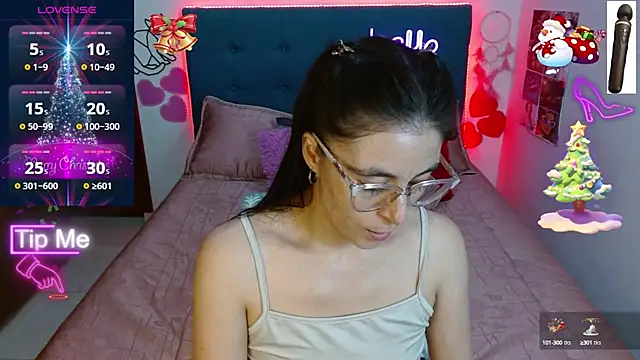 Snapshot of antonella_sweet33 chatting on 12/06/24, 10:08 antonella sweet33 online show from 12/06/24, 10:08