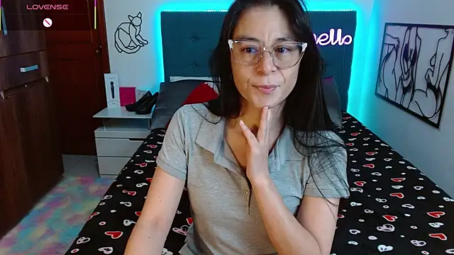 Snapshot of antonella_sweet33 chatting on 11/09/25, 10:19 antonella sweet33 online show from 11/09/25, 10:19