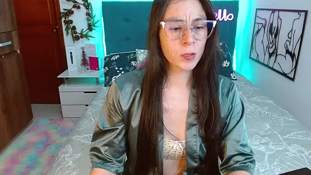 Snapshot of antonella_sweet33 chatting on 11/30/25, 08:57 antonella sweet33 online show from 11/30/25, 08:57