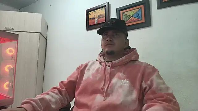 Snapshot of myke_andrade chatting on 11/15/25, 04:21 myke andrade online show from 11/15/25, 04:21