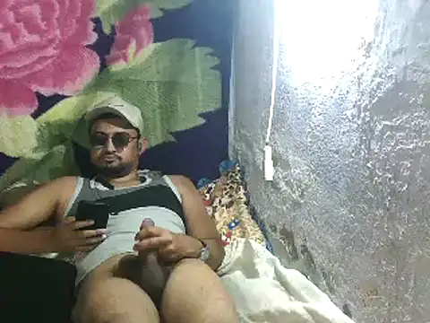 Rocobodymassager online show from 02/25/26, 05:50