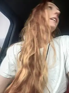 GoldenFlameGoddess online show from 03/18/25, 06:04