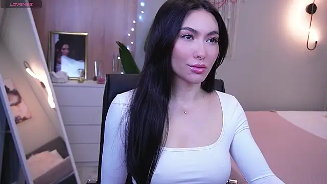 Molly Jons online show from 02/05/25, 12:53