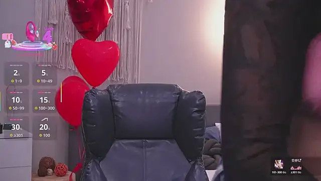 Snapshot of Molly_Jons chatting on 03/13/26, 01:12 Molly Jons online show from 03/13/26, 01:12