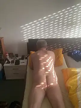 Snapshot of StripperOnStage chatting on 04/06/26, 06:47 StripperOnStage online show from 04/06/26, 06:47